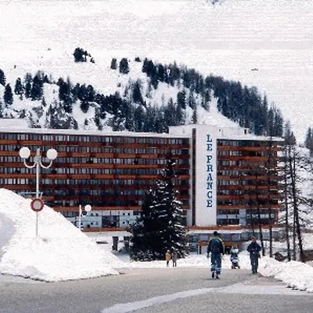 Renove A Plagne Centre Avec Balcon Et Proche Des Pistes - Fr-1-455-68