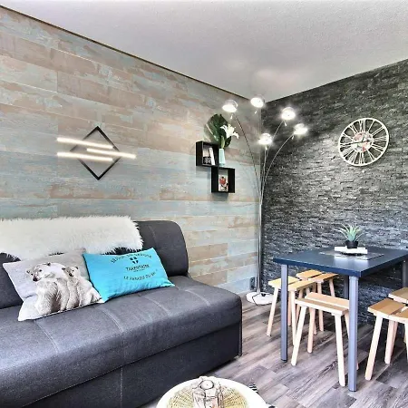Renove A Plagne Centre Avec Balcon Et Proche Des Pistes - Fr-1-455-68