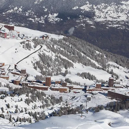 Renove A Plagne Centre Avec Balcon Et Proche Des Pistes - Fr-1-455-68 Apartment
